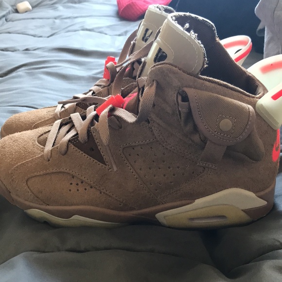Womens Jordan 6 x Travis Scott collab - Picture 3 of 4